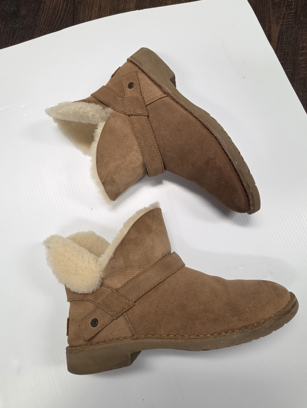 UGG Romely Short Buckle Chestnut Boots - Women's Size 9 - Picture 2 of 9